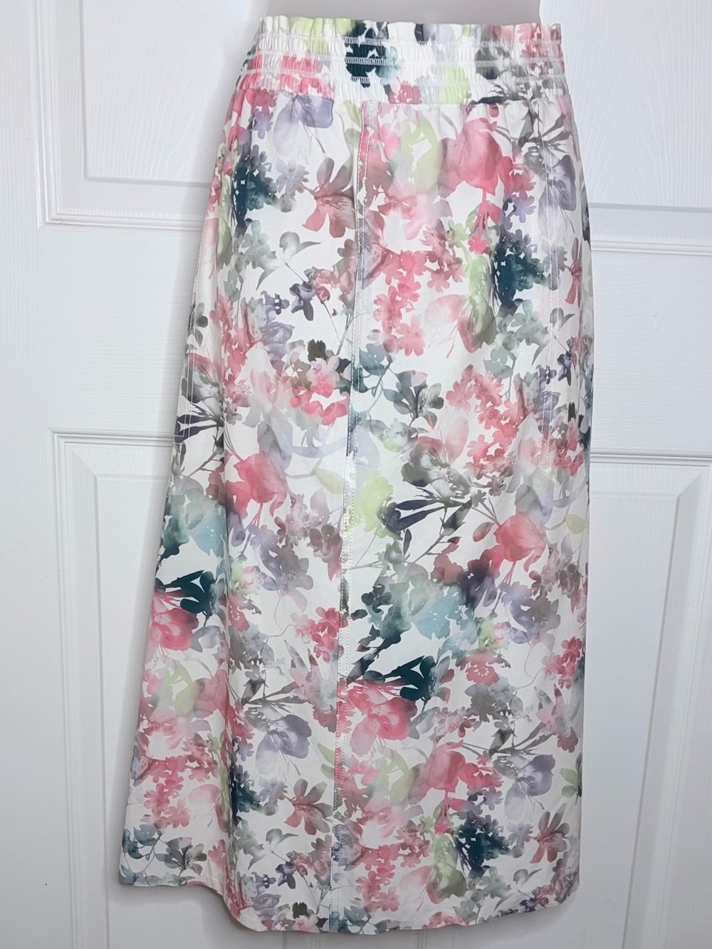 Athleta Floral Midi Skirt XL Lightweight Zip Pocket Travel Skirt